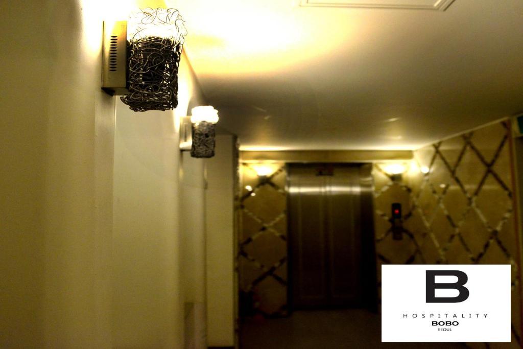Bobo Hotel Hongdae Seoul Phòng bức ảnh