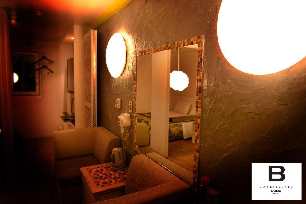 Bobo Hotel Hongdae Seoul Phòng bức ảnh